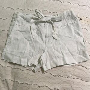 Sanctuary Anthropology White Linen Women Shorts with tie front